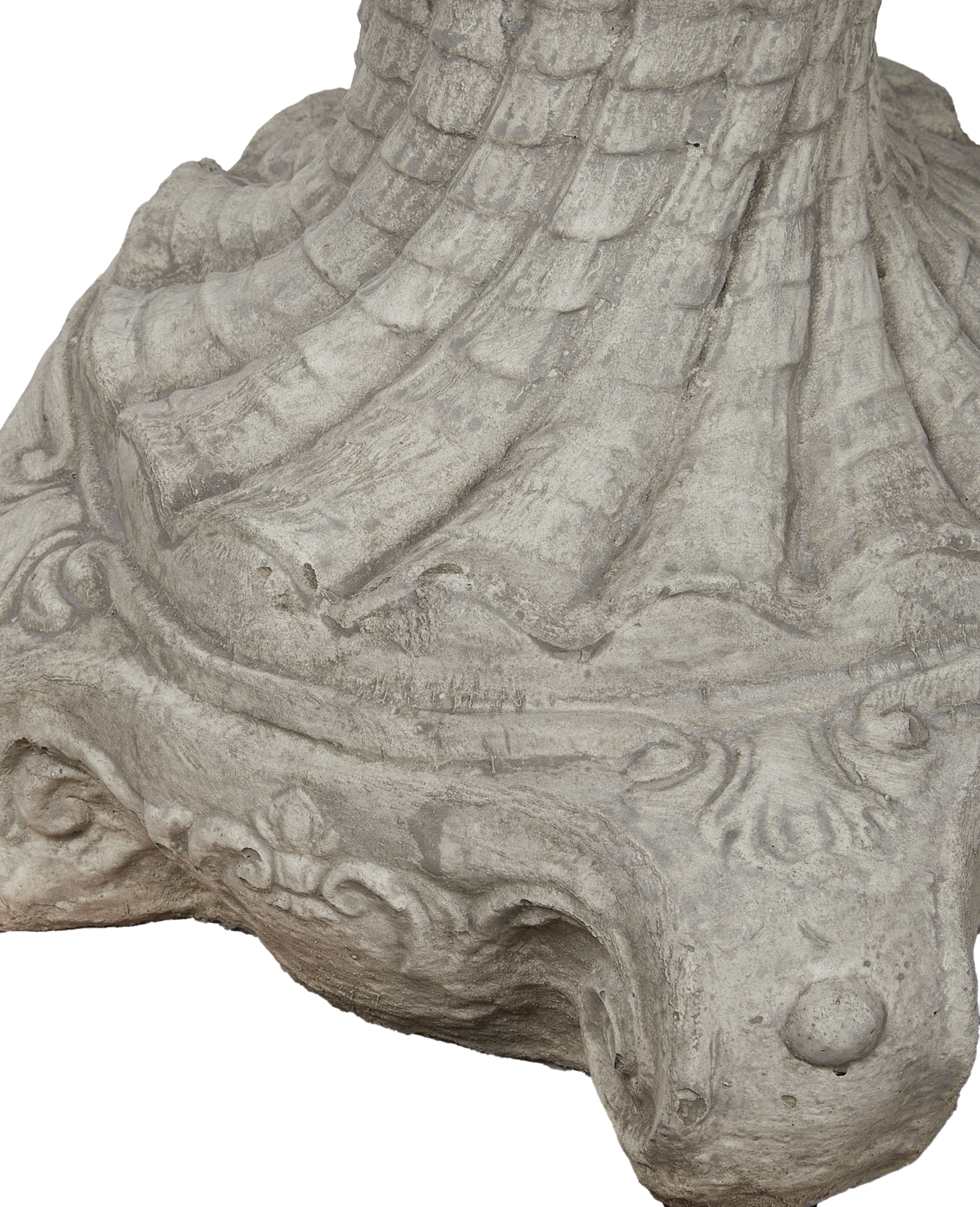 Reproduction Cast Shell Bird Bath from Domestic made of Cement