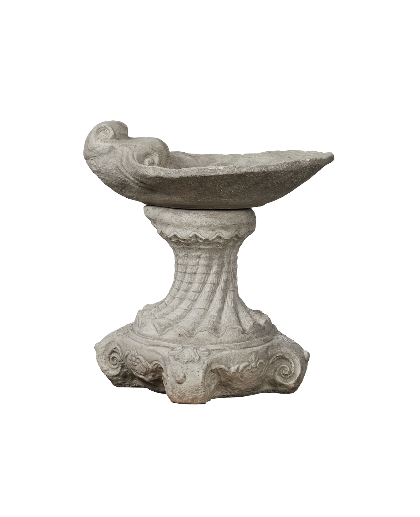 Reproduction Cast Shell Bird Bath from Domestic made of Cement