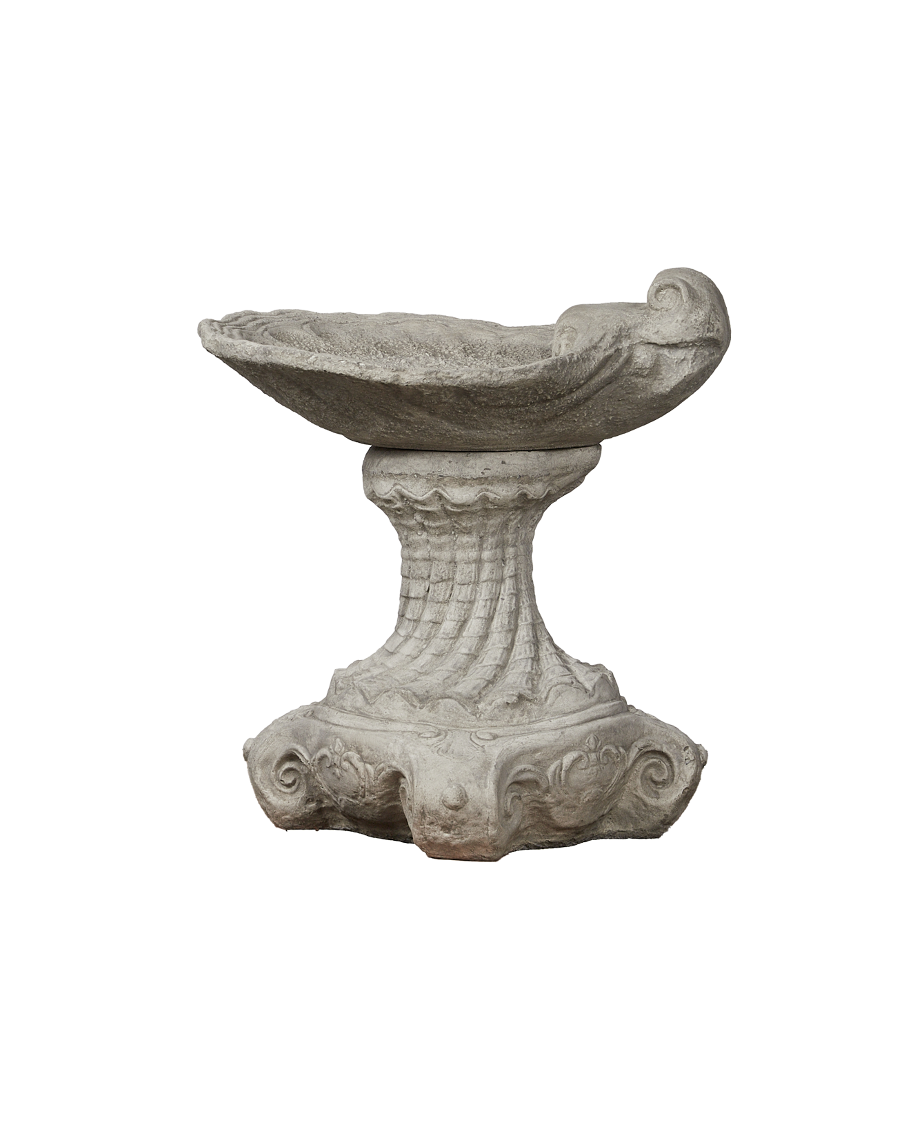 Reproduction Cast Shell Bird Bath from Domestic made of Cement