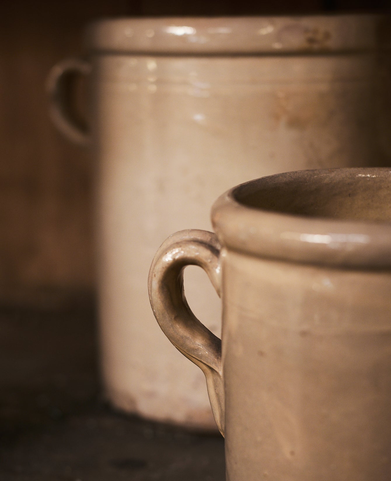 Vintage Puglia Handle Jar - Avorio Glaze from Italy made of Ceramic