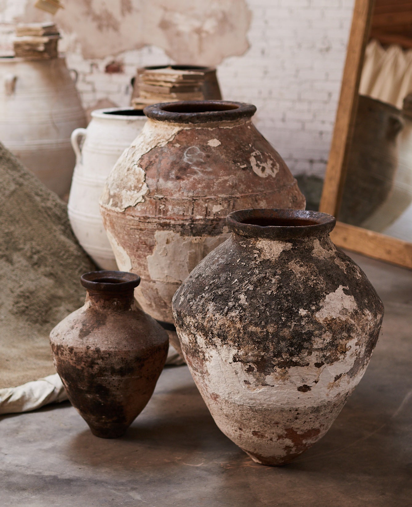 Antique Enez Pot - Assorted from Turkey made of Ceramic