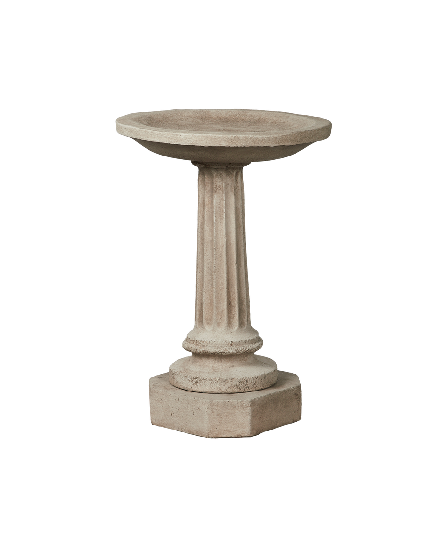 Reproduction Cast Heritage Bird Bath from Domestic made of Cement