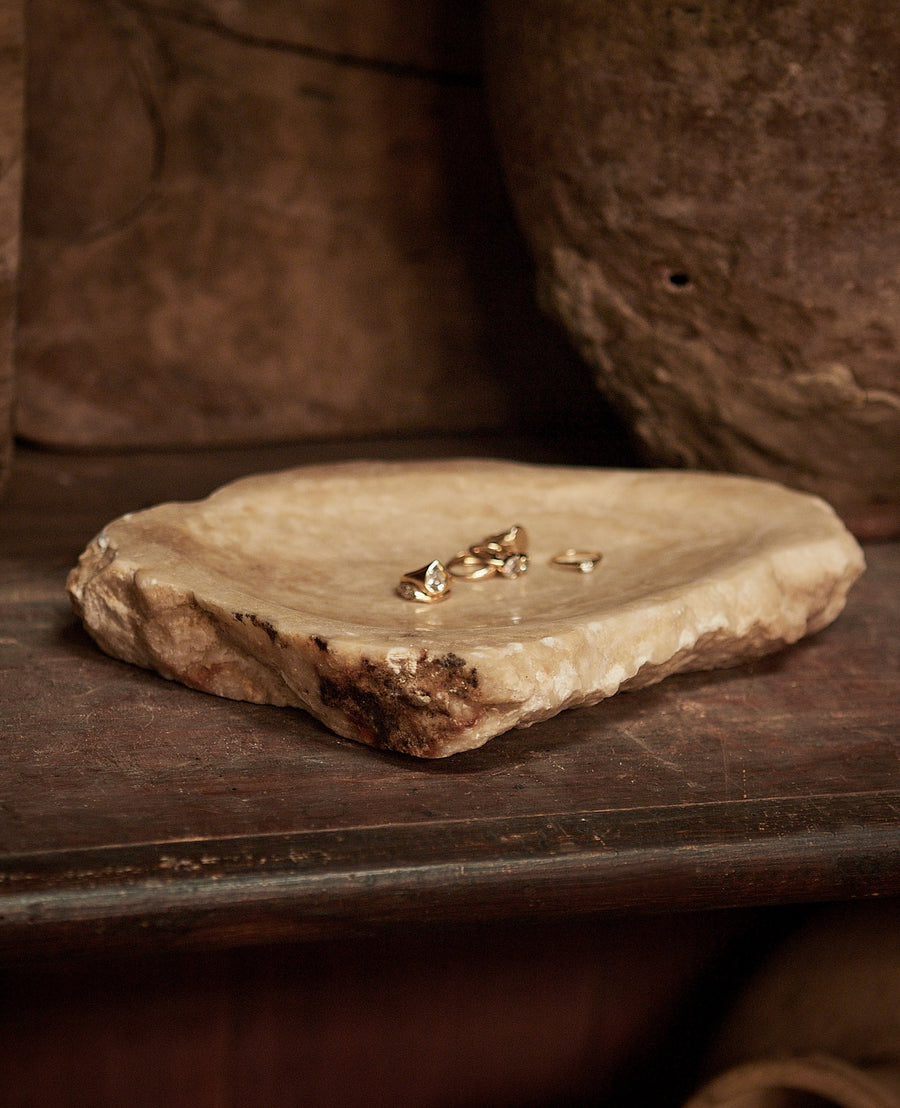 Designed Onyx Jewelry Dish from Indonesia made of Onyx