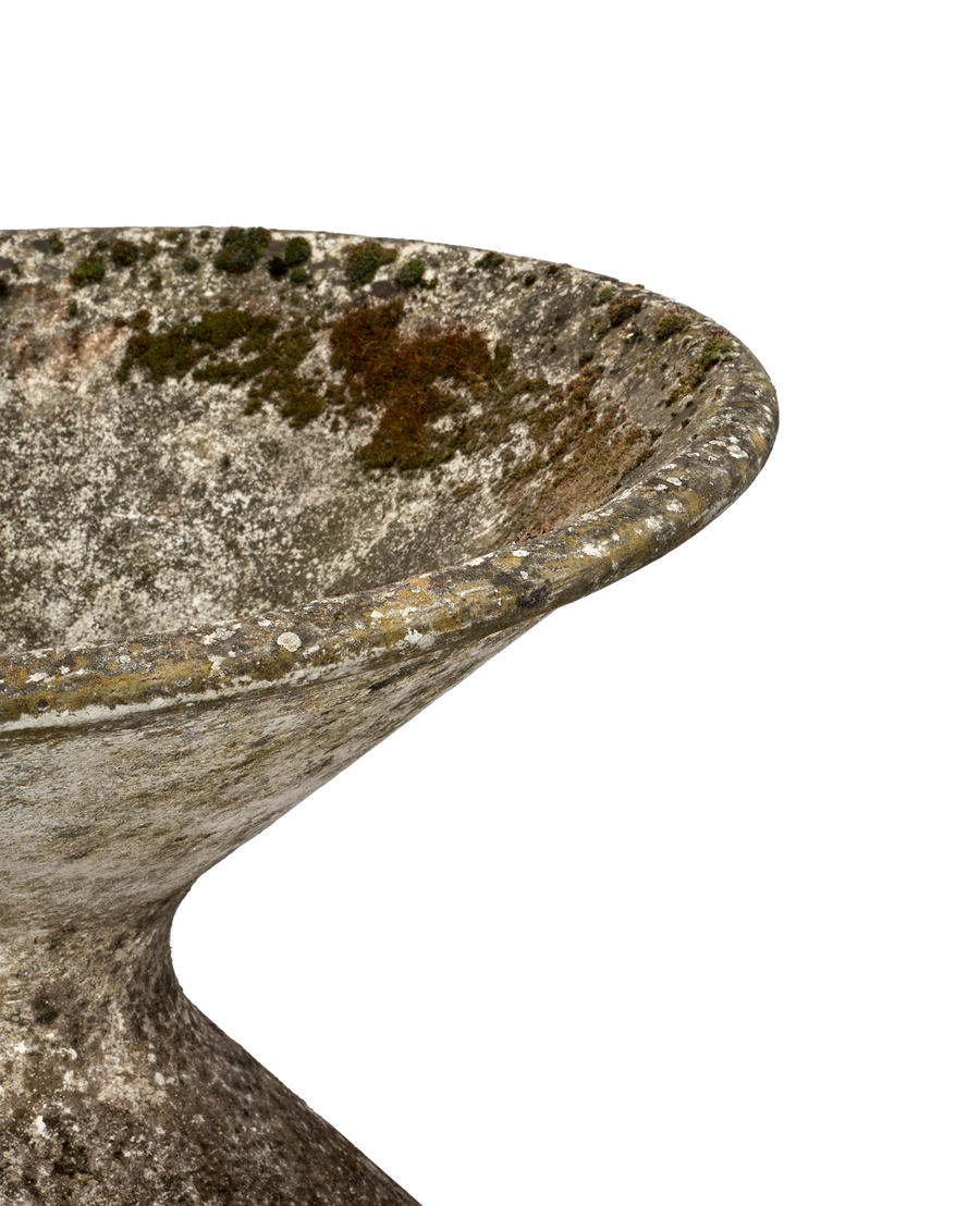 Vintage Willy Guhl Planter - Soucoupe from Switzerland made of Cement