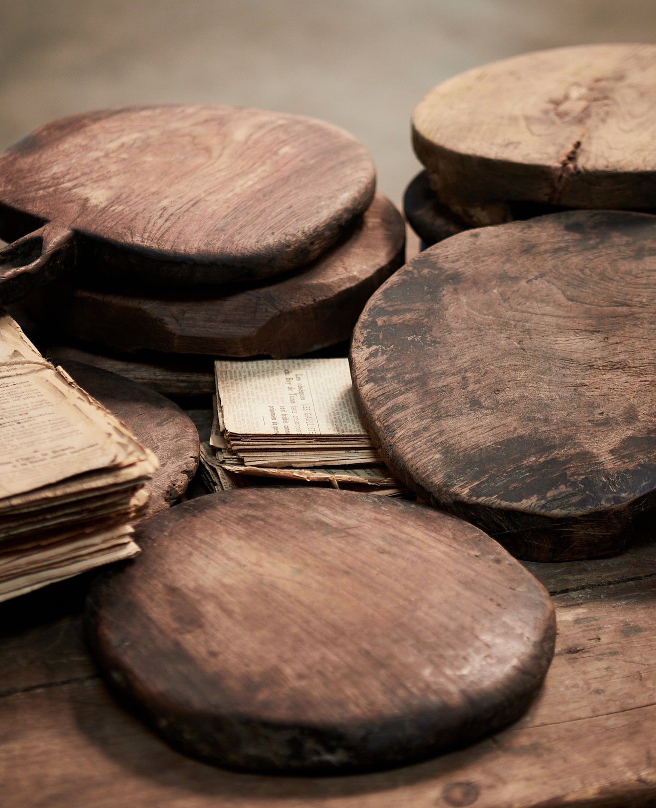 Vintage Wood Riser - Natural from India made of Wood