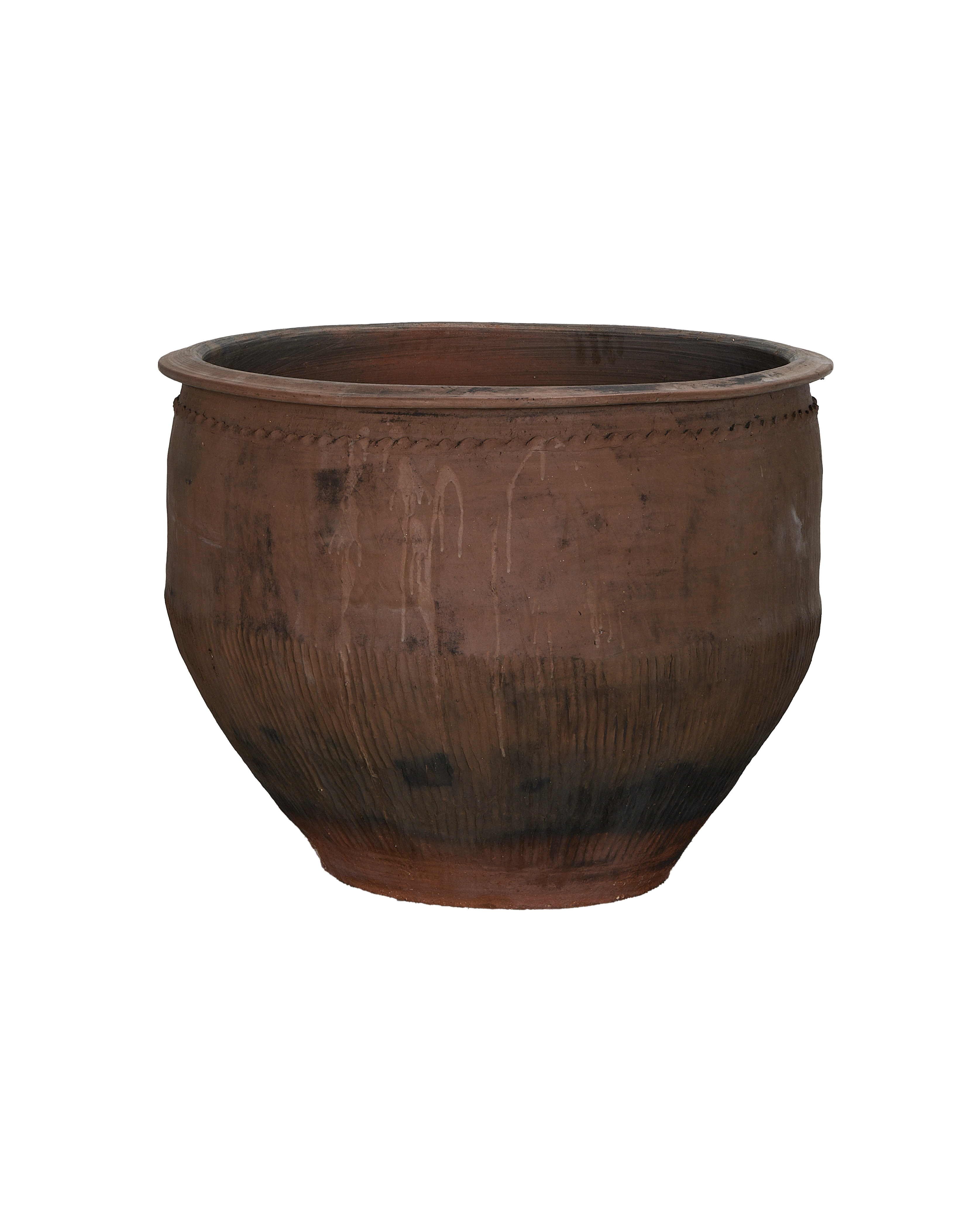Vintage Chinese OAK water planter, showing rope-like rim detail and textured side.