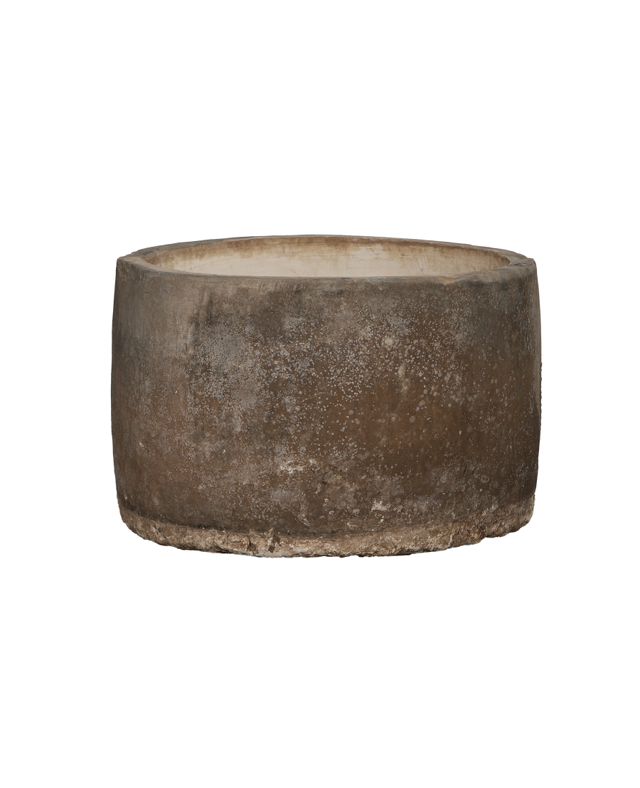 Limestone Trough - Round close-up