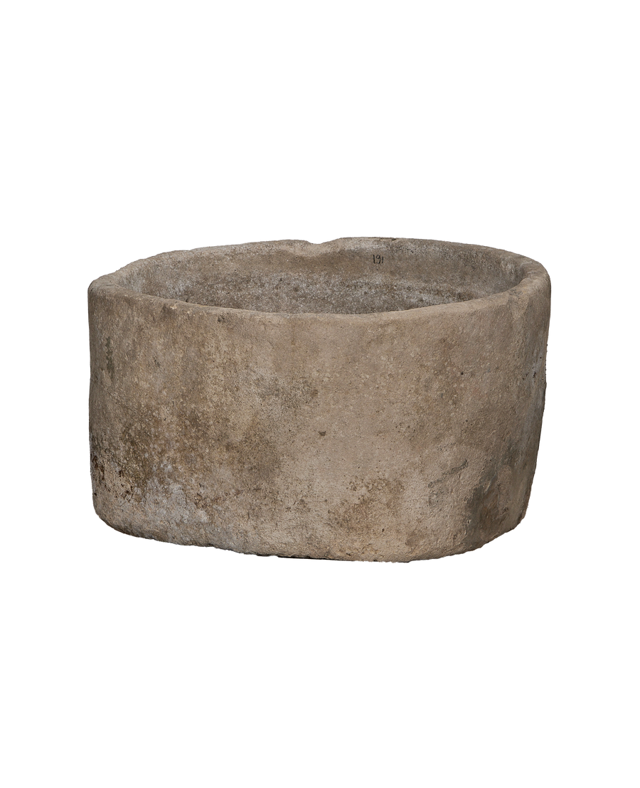 Limestone Trough - Round close-up