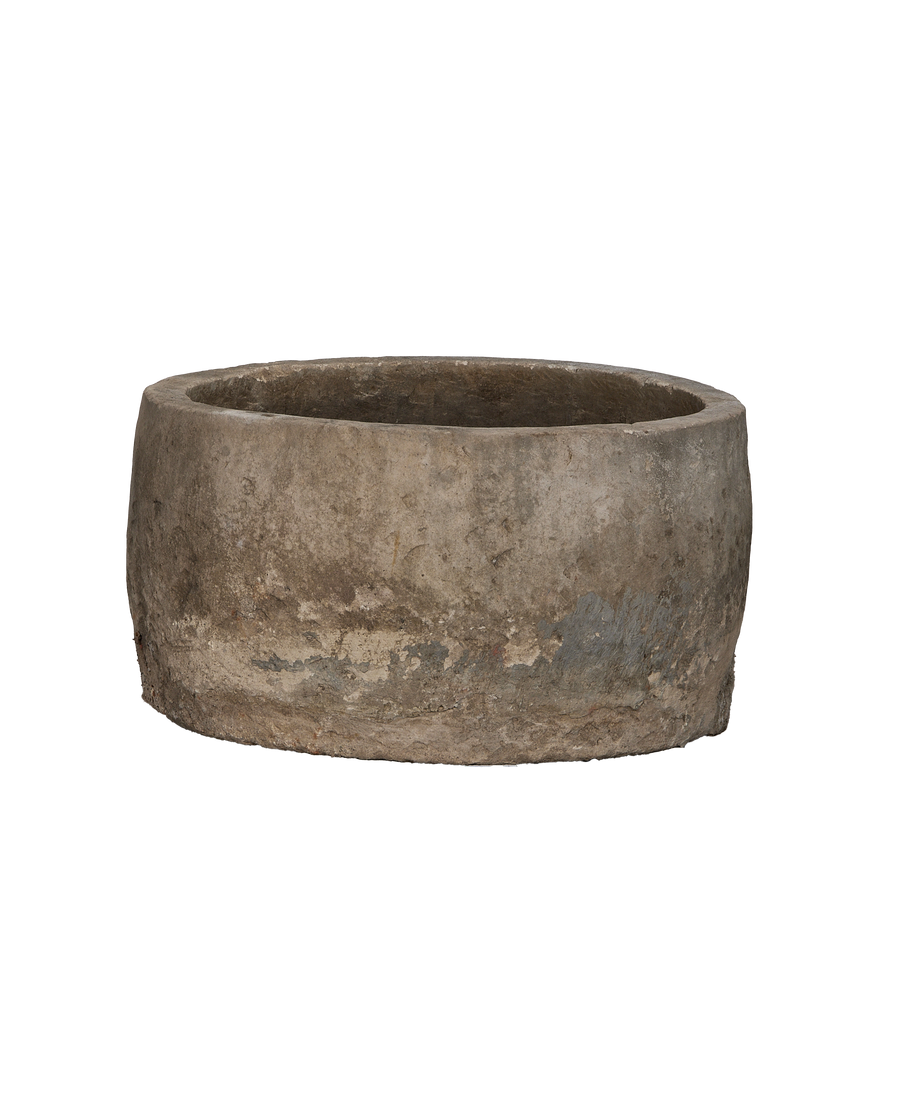 Limestone Trough - Round close-up