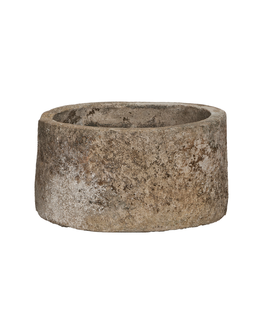 Limestone Trough - Round close-up