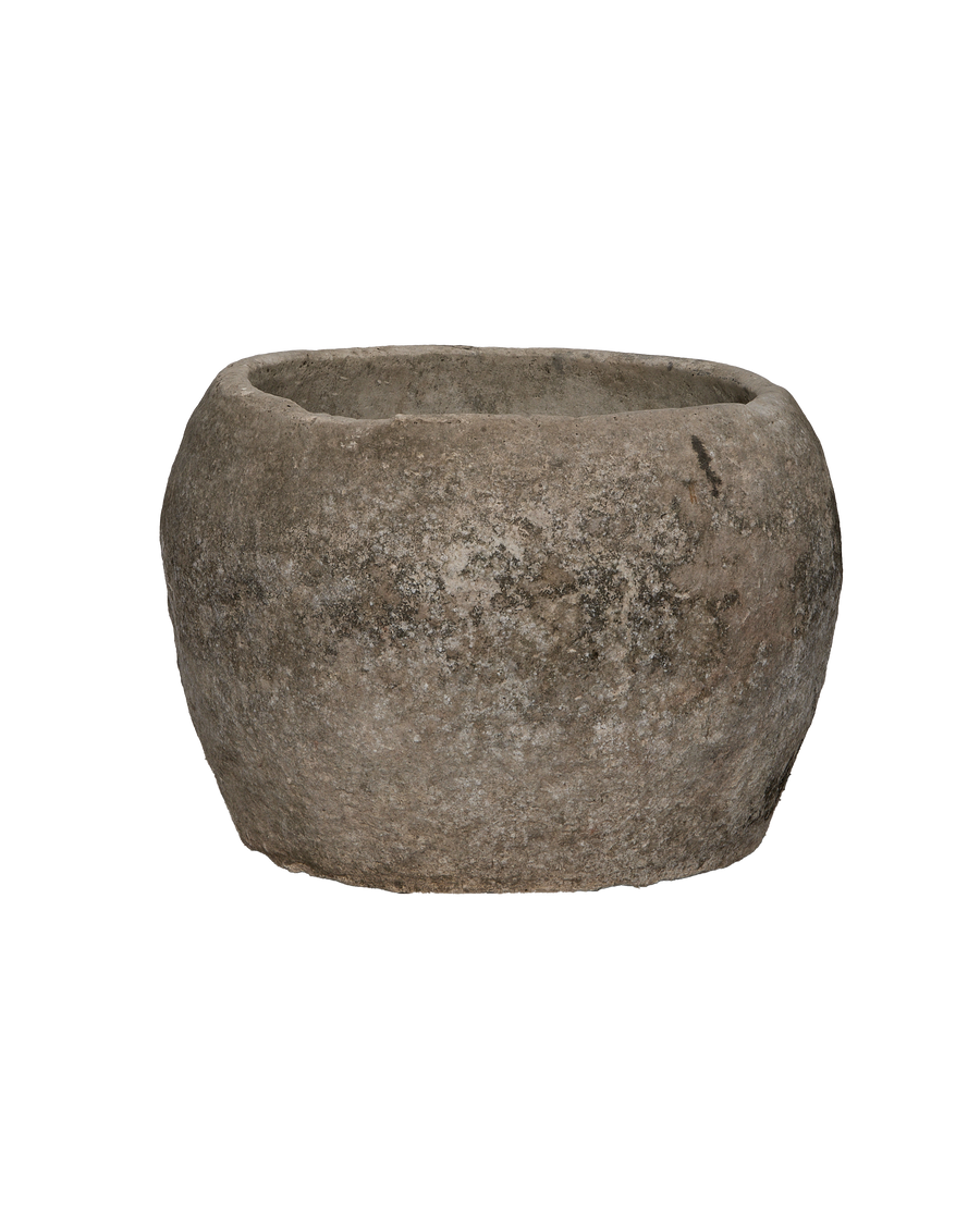 Limestone Trough - Round close-up