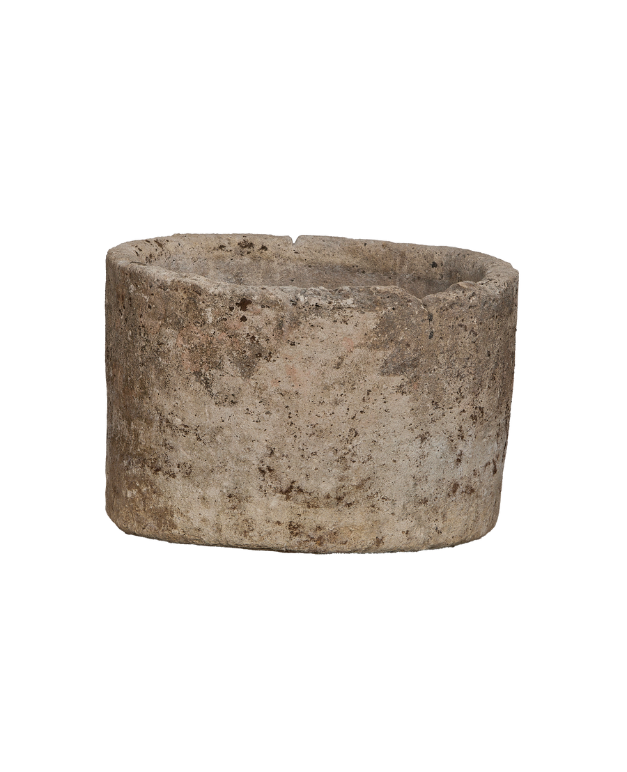 Limestone Trough - Round close-up