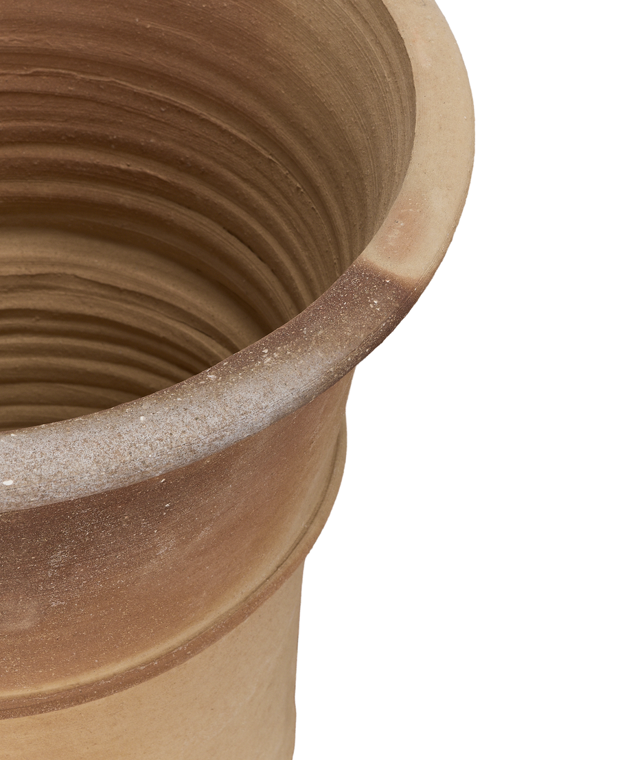 Monahou Mikri Planter back view