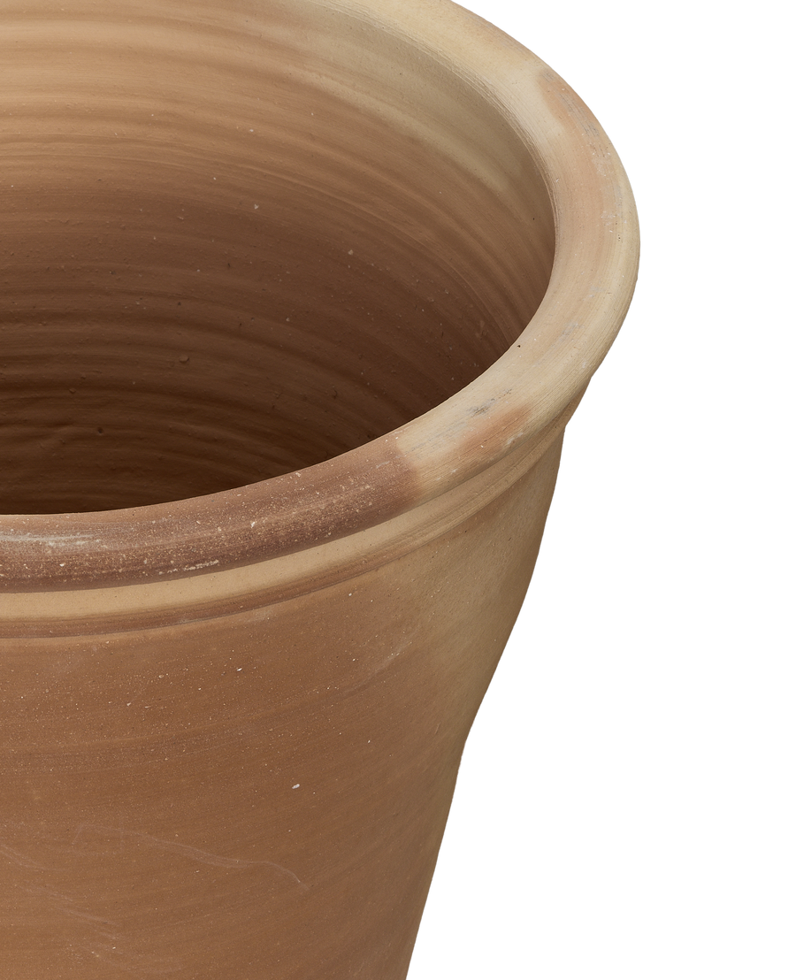 Xyta Planter back view