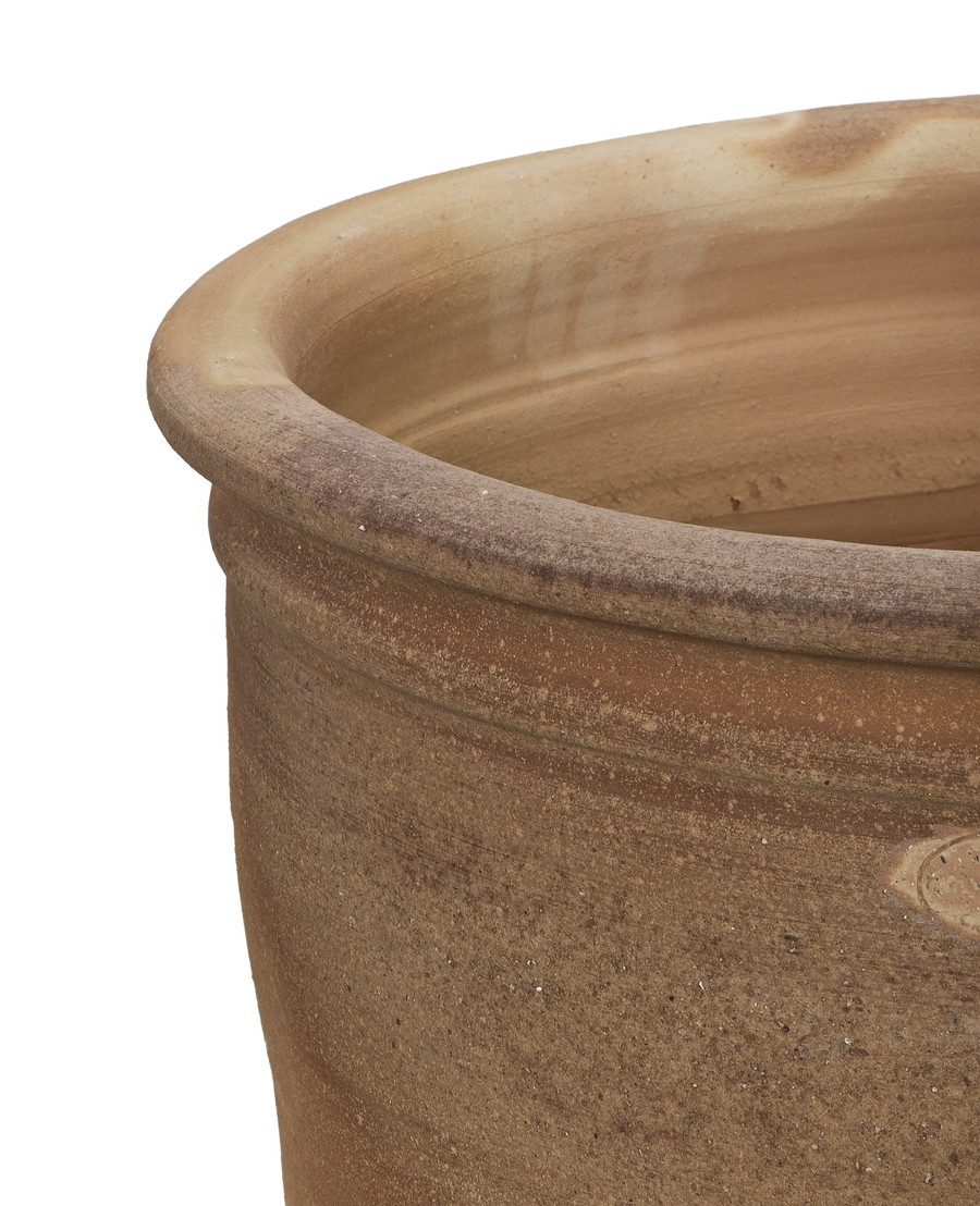 Delta Planter side view