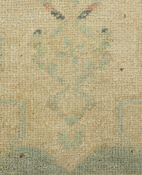 Country Rug - Green and Cream Floral Medallion