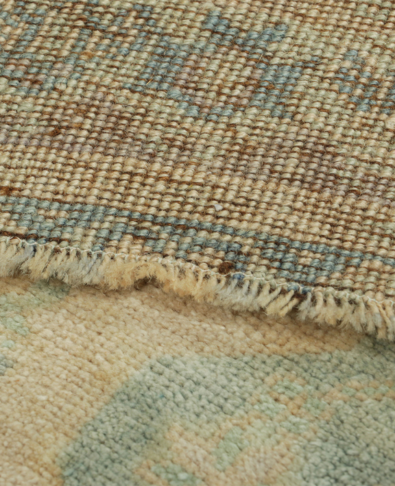 Country Rug - Green and Cream Floral Medallion