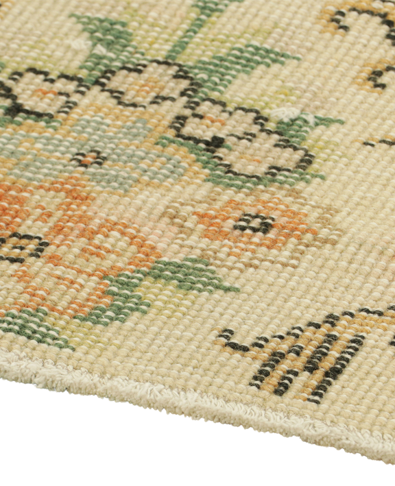 Zeki Müren Rug - Golden-Beige Floral