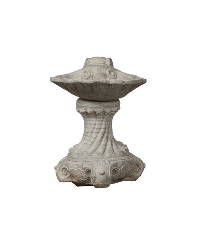 Reproduction Cast Shell Bird Bath from Domestic made of Cement