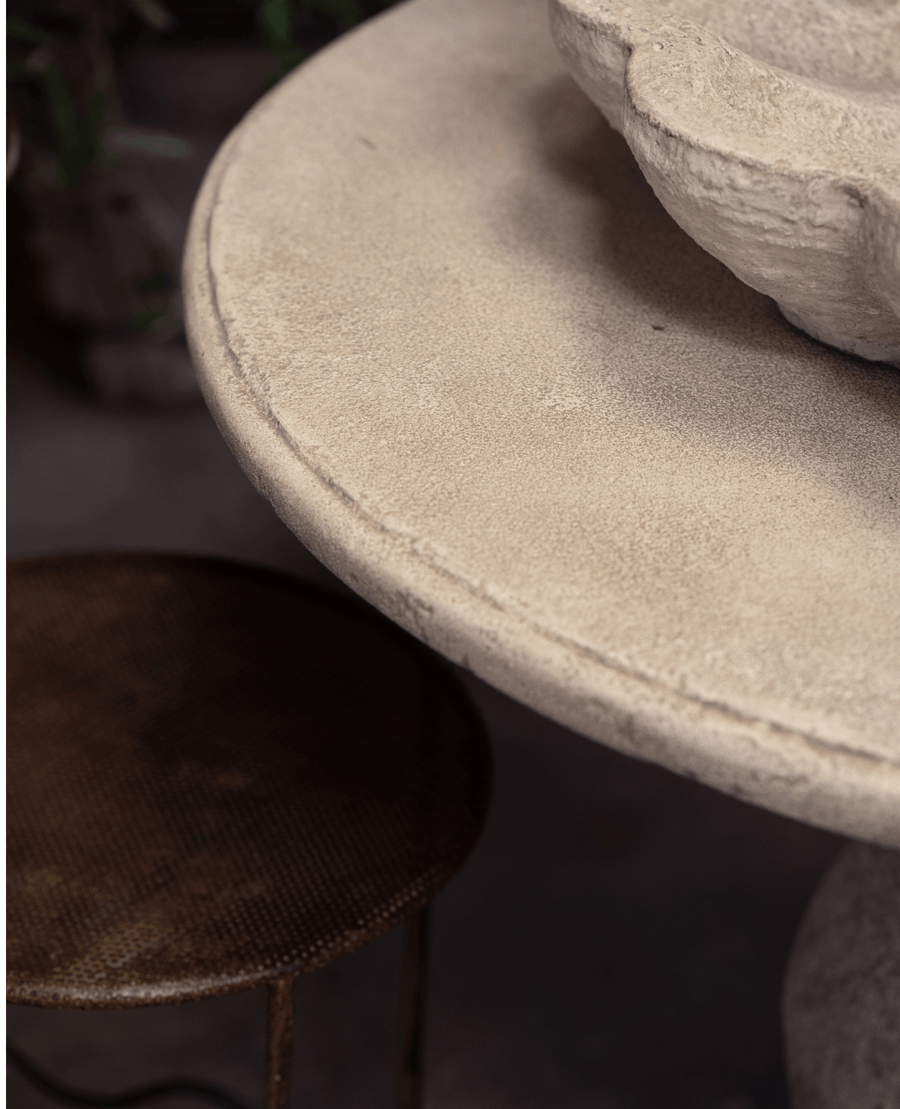 Reproduction Cast Round Bistro Table from Domestic made of Cement