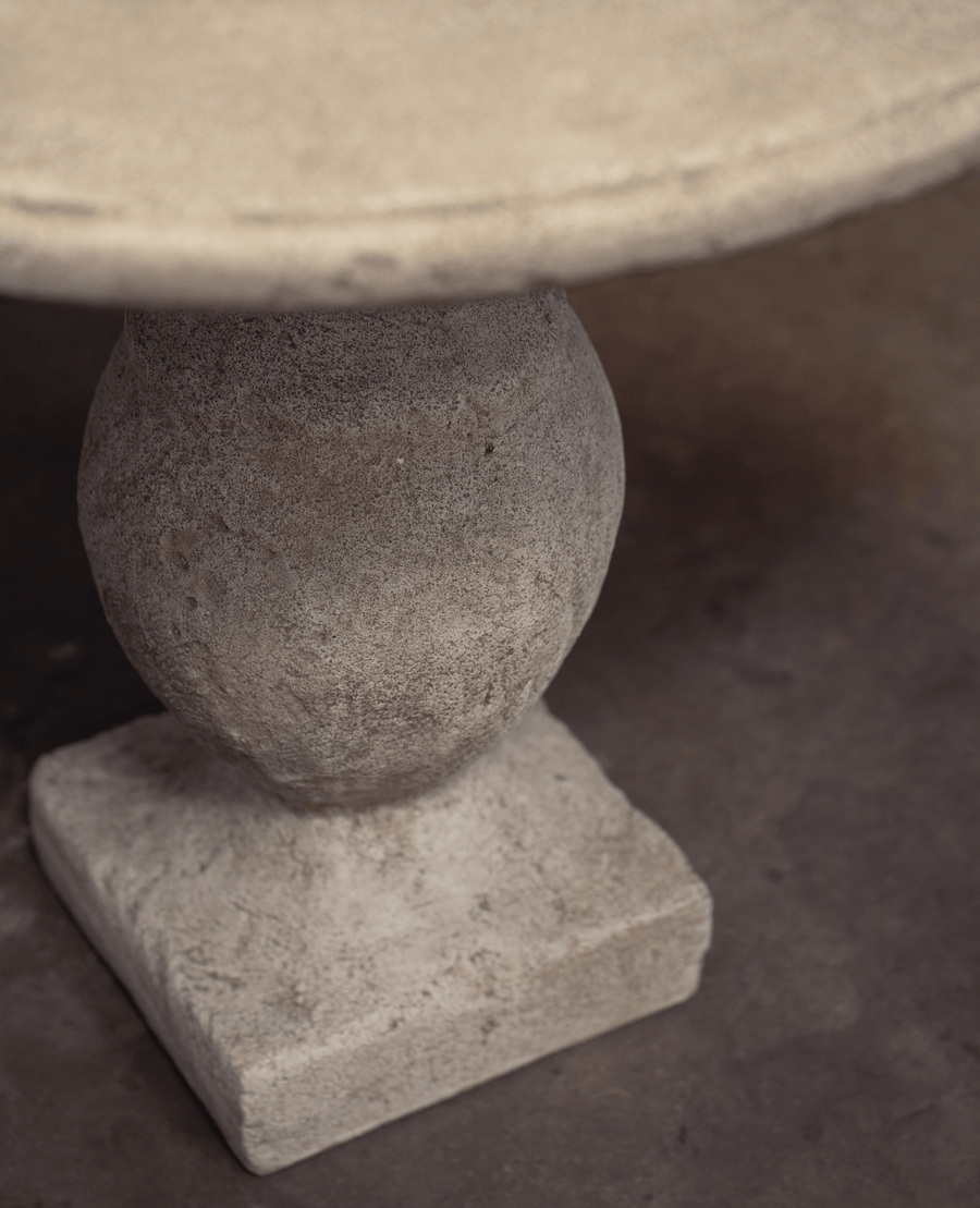 Reproduction Cast Round Bistro Table from Domestic made of Cement