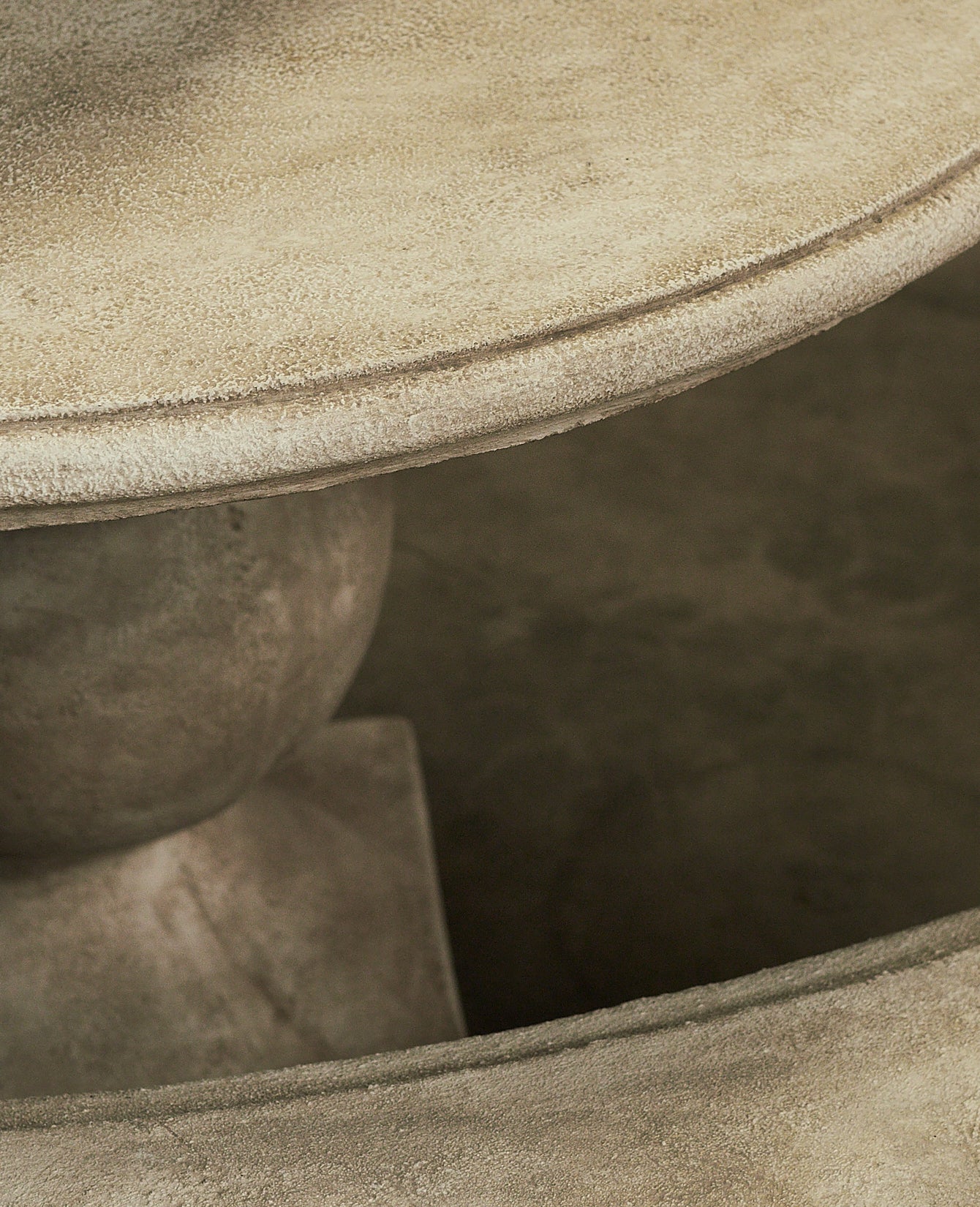 Reproduction Cast Dining Table - Round from Domestic made of Cement