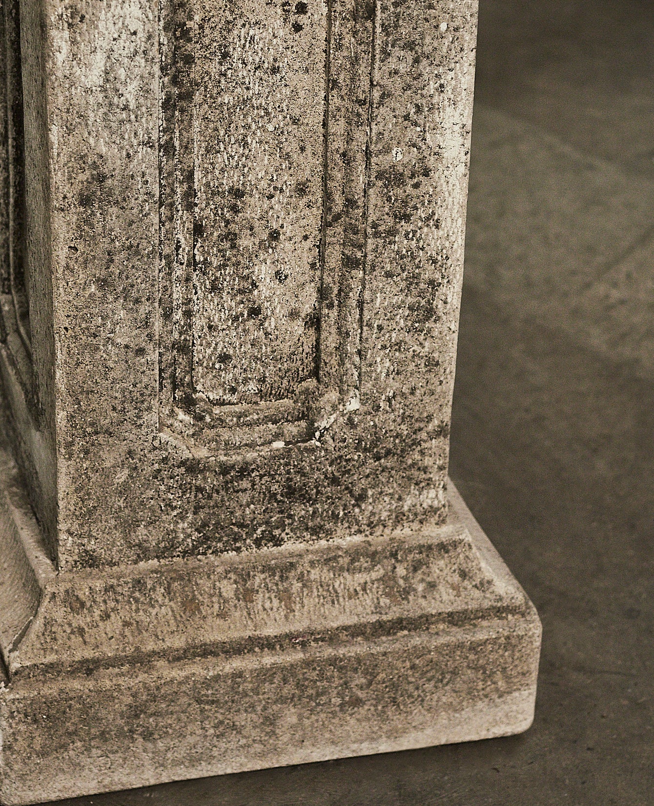 Vintage Cast Column Pedestal from Domestic made of Cement