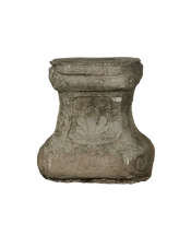 Fleur De Lis Pedestal