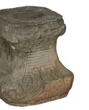 Fleur De Lis Pedestal