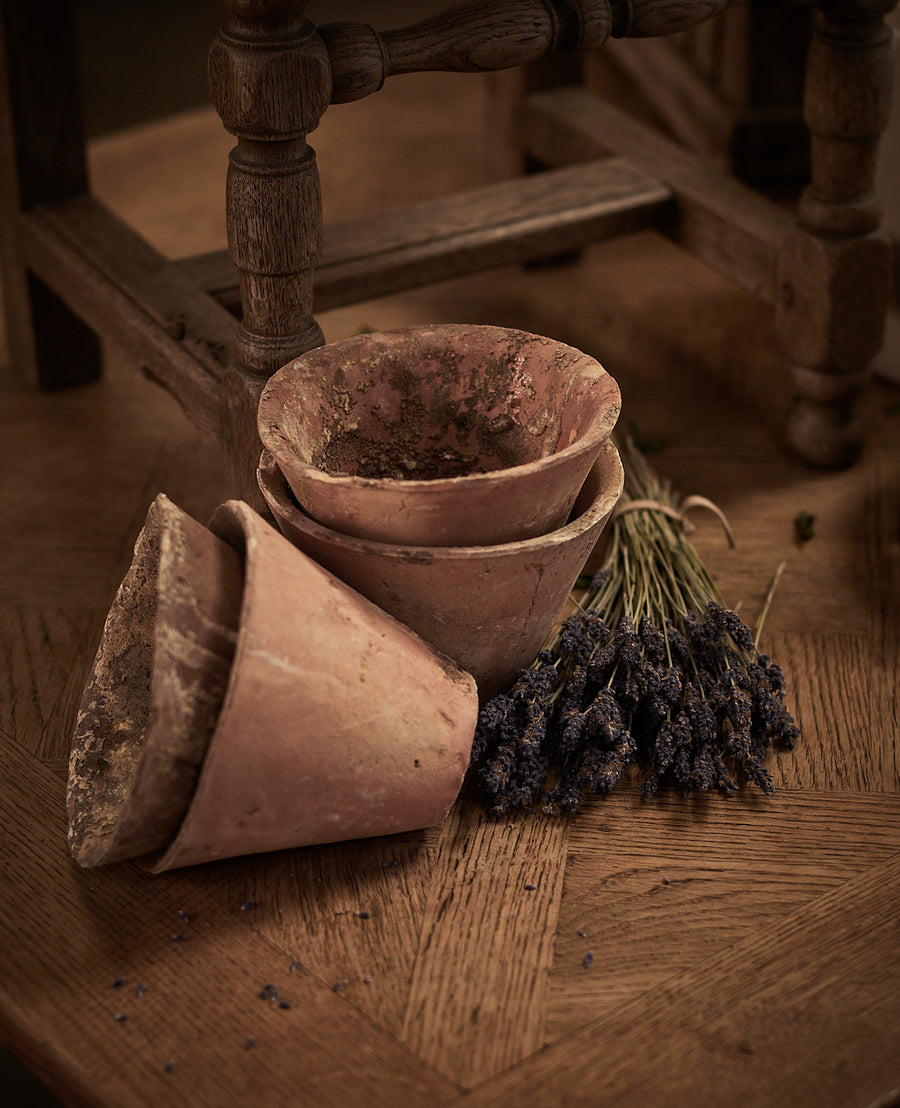 Antique Sap Resin Pot from France made of Ceramic