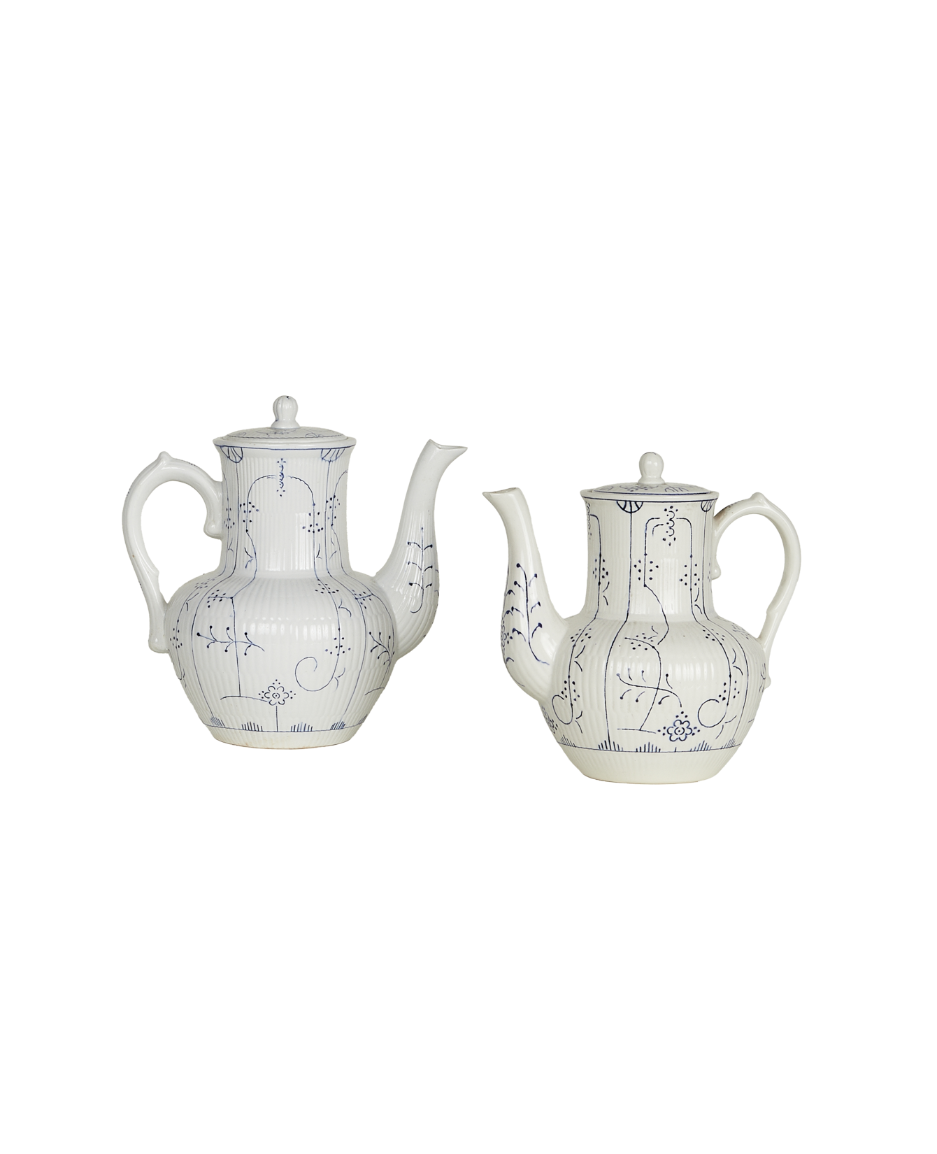 Vintage Royal Boch Tea Pot - Blue Floral from Belgium made of Ceramic