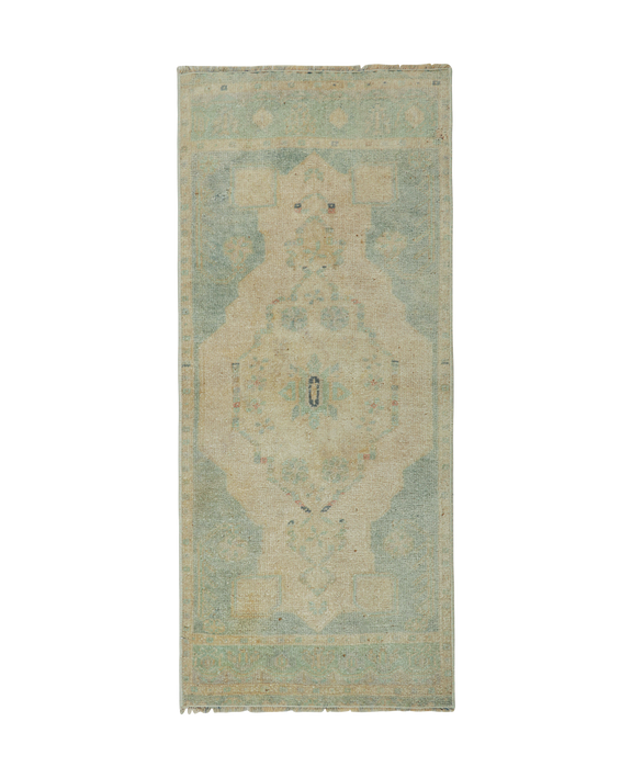 Country Rug - Green and Cream Floral Medallion