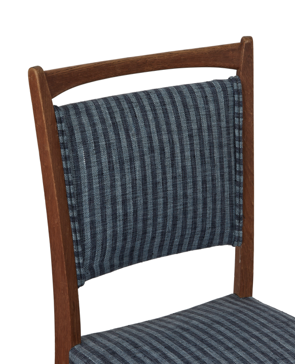 Henning Style Chair - Vigneron