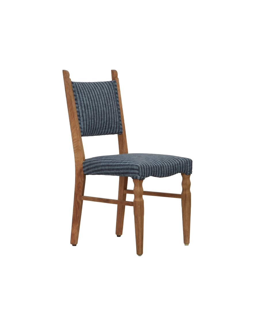 Vintage Henning Style Chair - Manor Shaped Leg from Denmark made of Upholstery