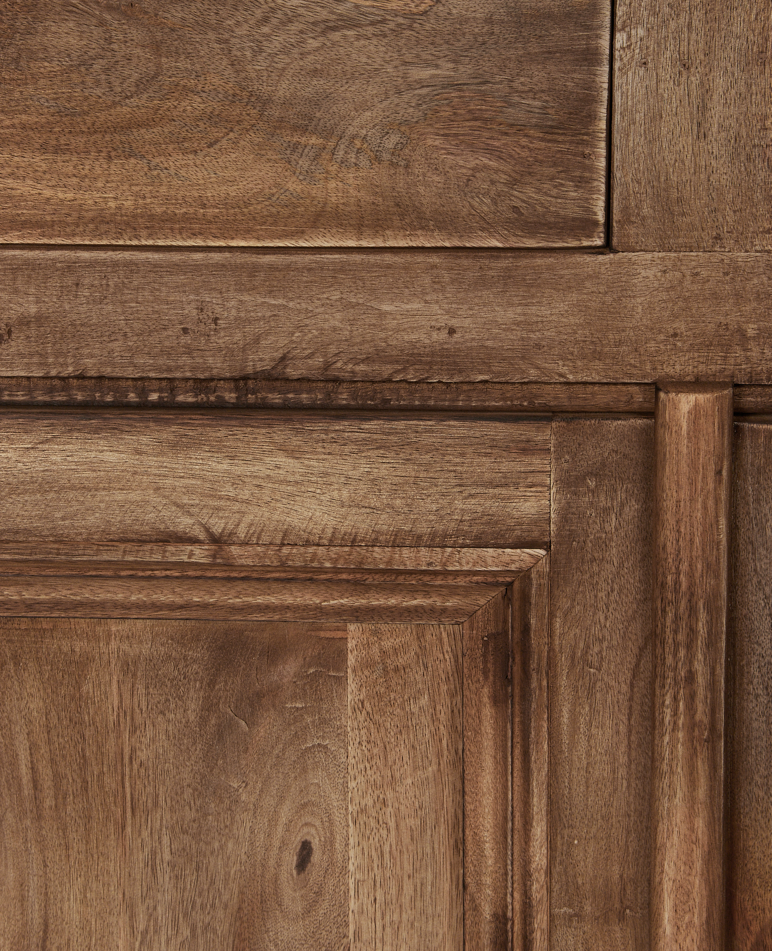 Maisonette Hutch