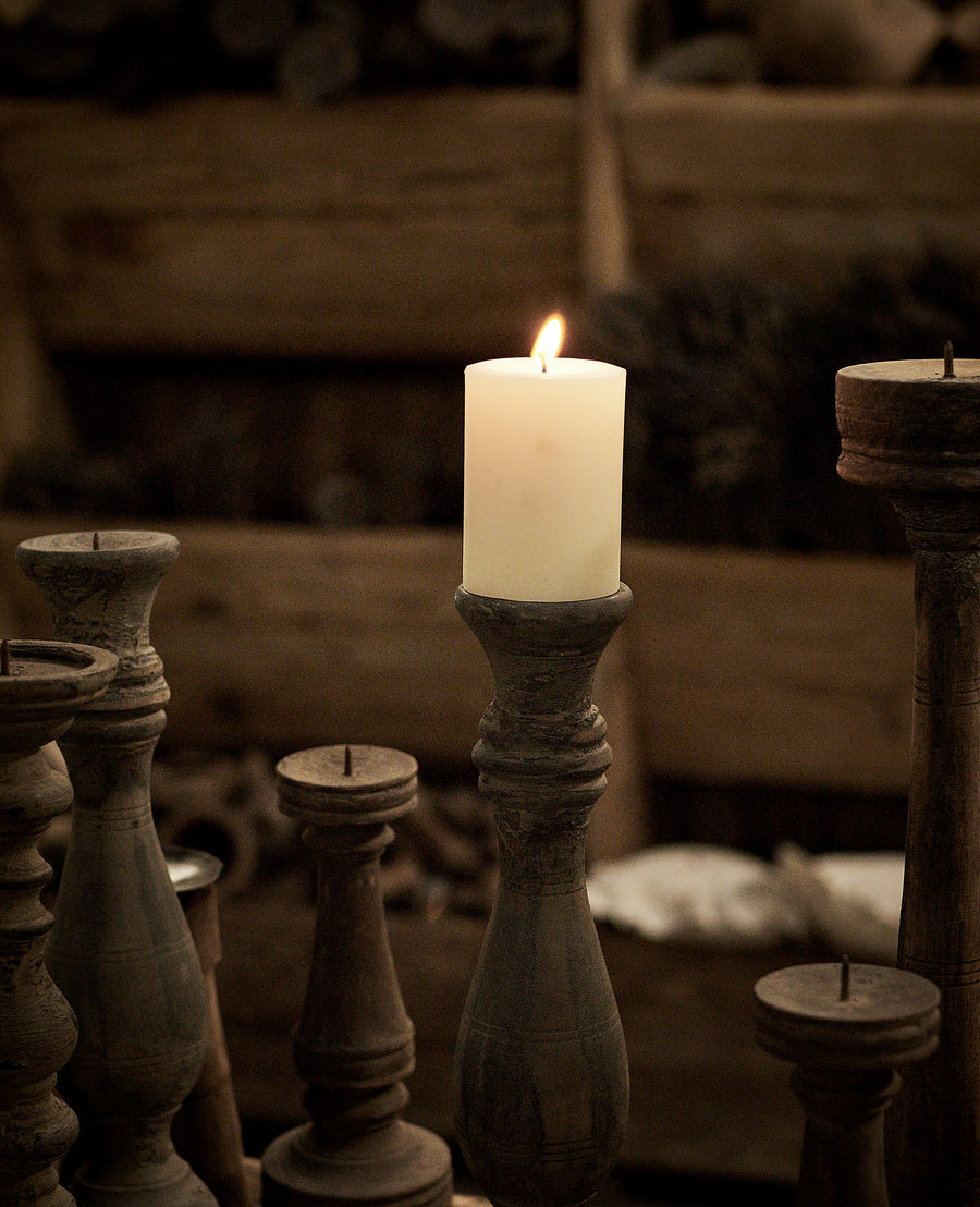 La Silhouette Pillar Candle Stand