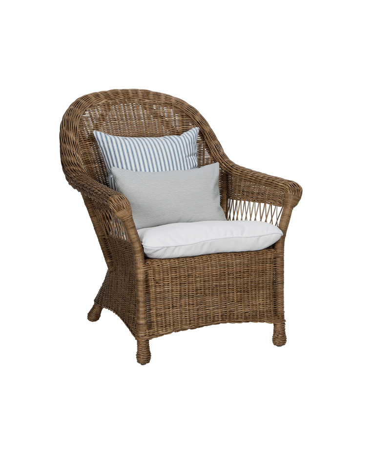 Reader Rattan Armchair - Shell