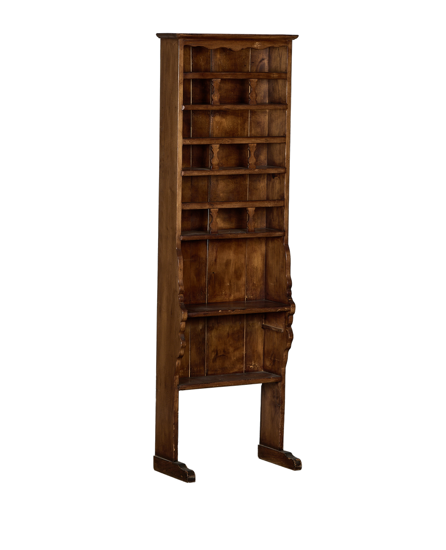 Vintage French oak dish shelf, full view showing detailed scalloped upper edge and plate rails.