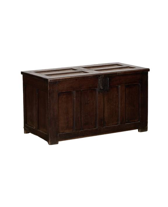 English Wood Trunk