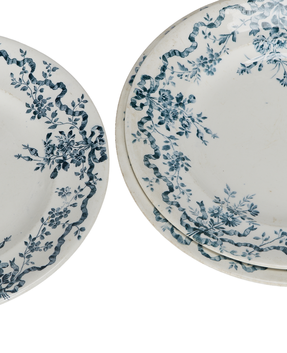 Wreath Plates