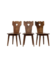 Heart Back Country Chair