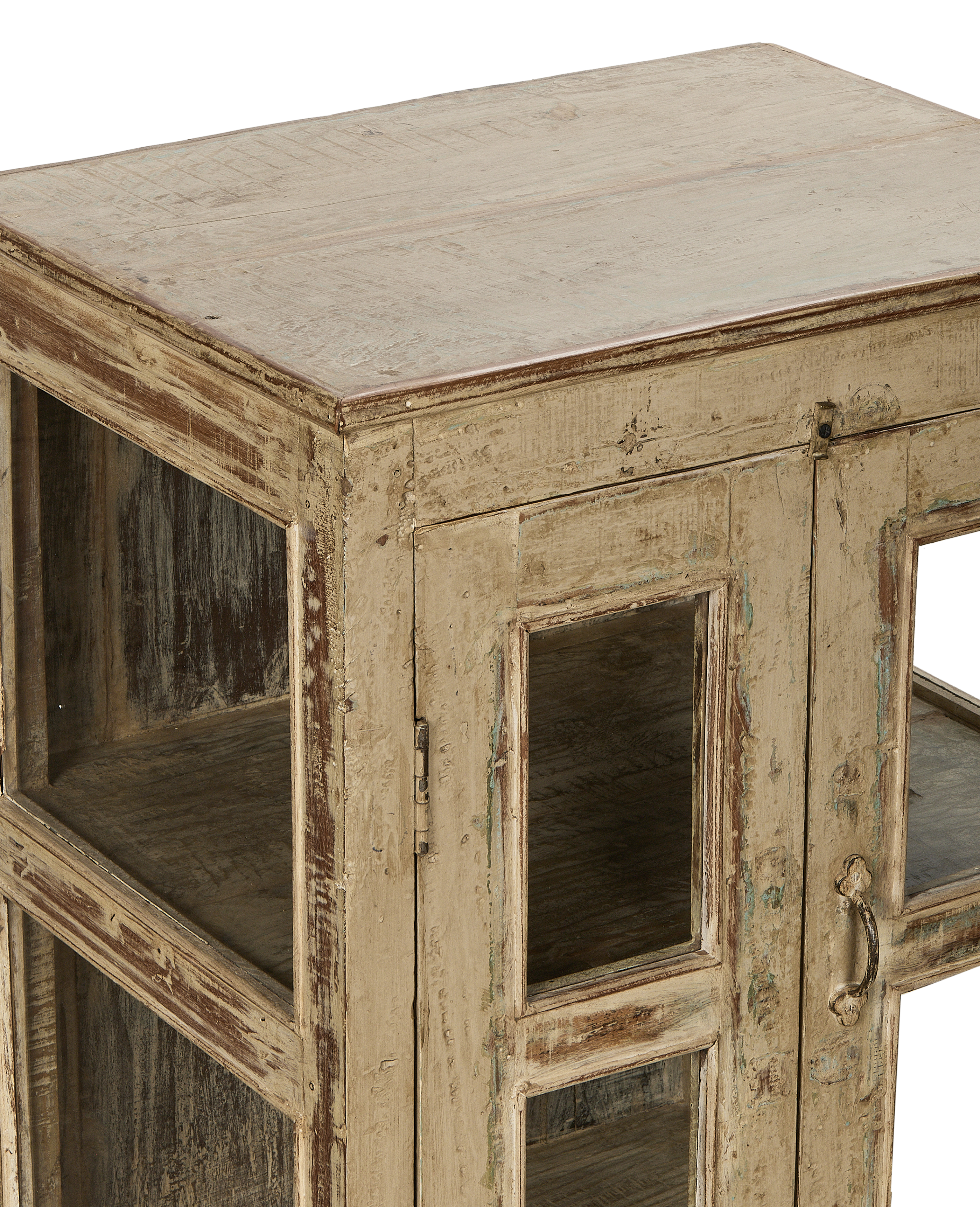 Wood Cabinet - Painted close-up