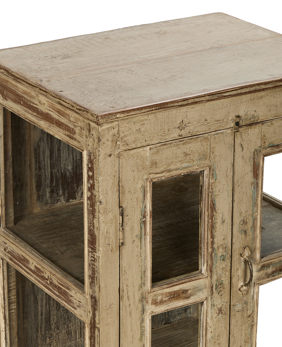 Wood Cabinet - Painted close-up