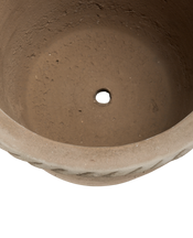 Entwine Pot