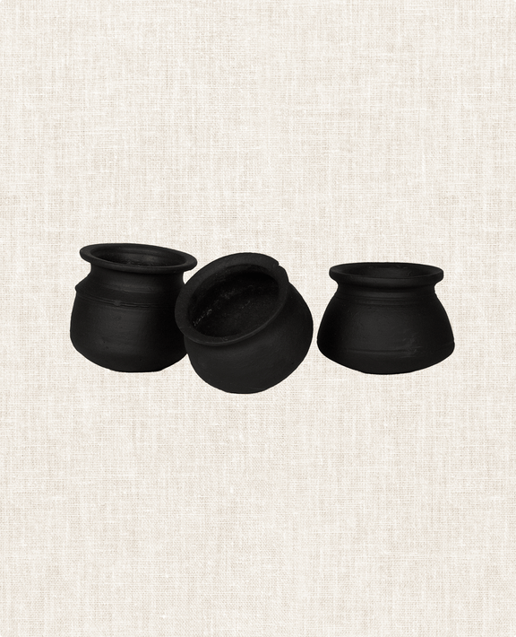Clay Vessel - Black
