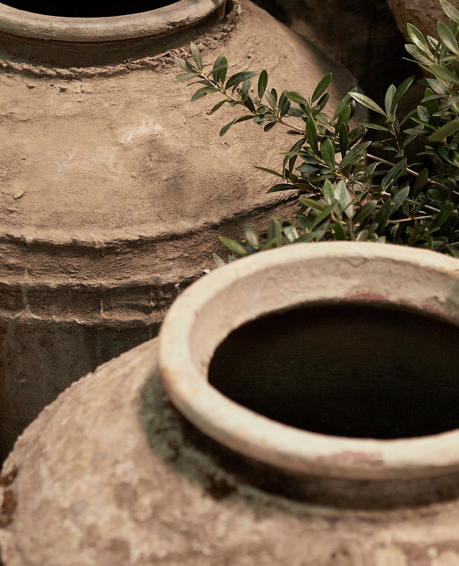 Vintage Indo Pot - Ringed from Indonesia made of Ceramic