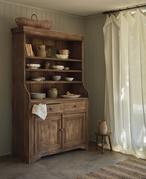 Maisonette Hutch