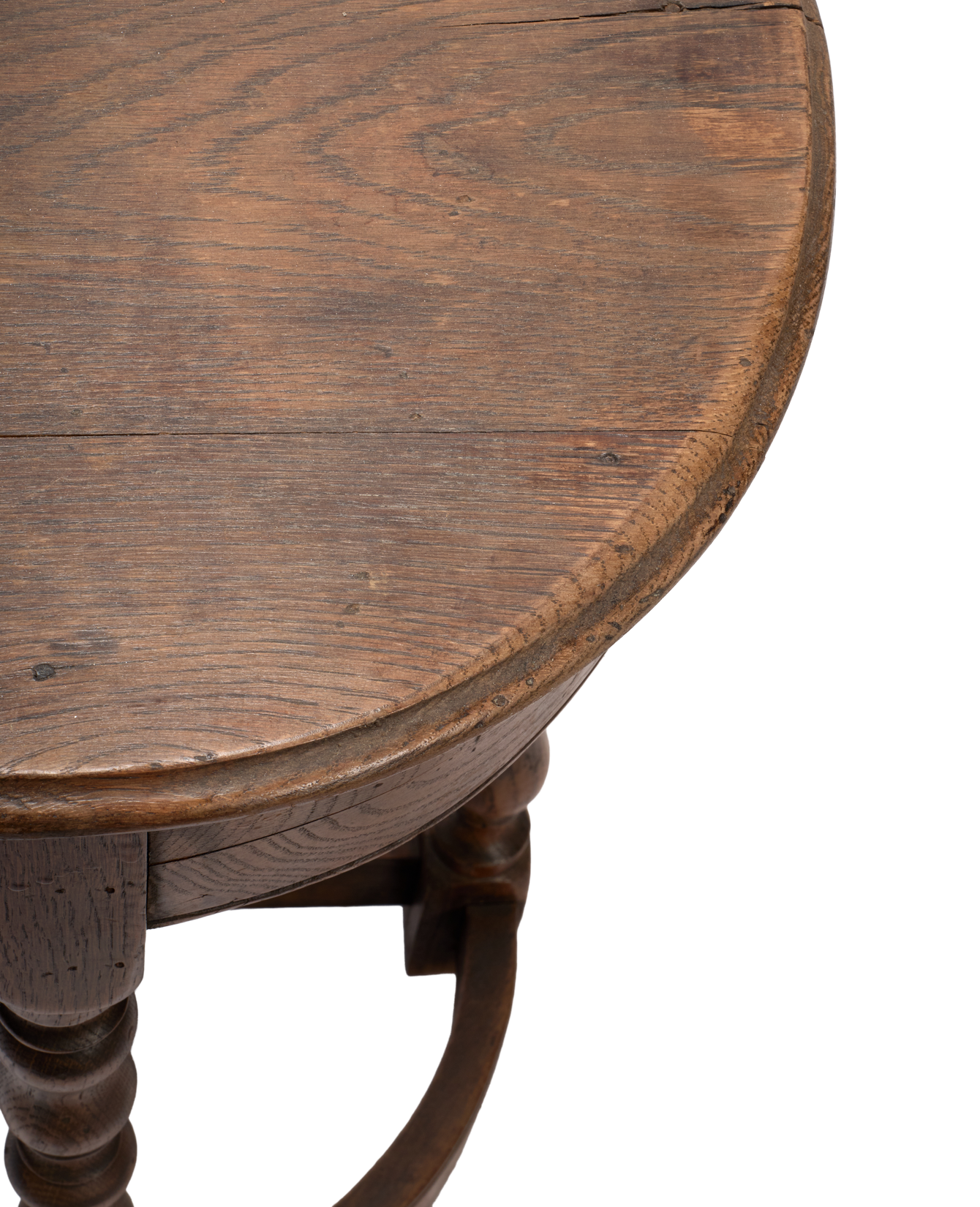 Bobbin Demi Display Table