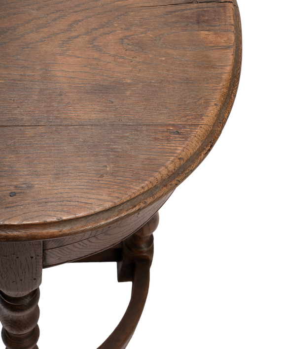 Bobbin Demi Display Table