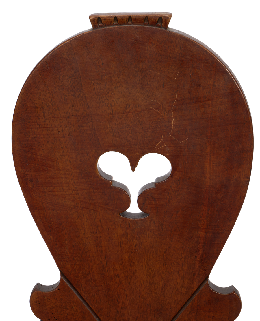 Curved Back Heart Chair